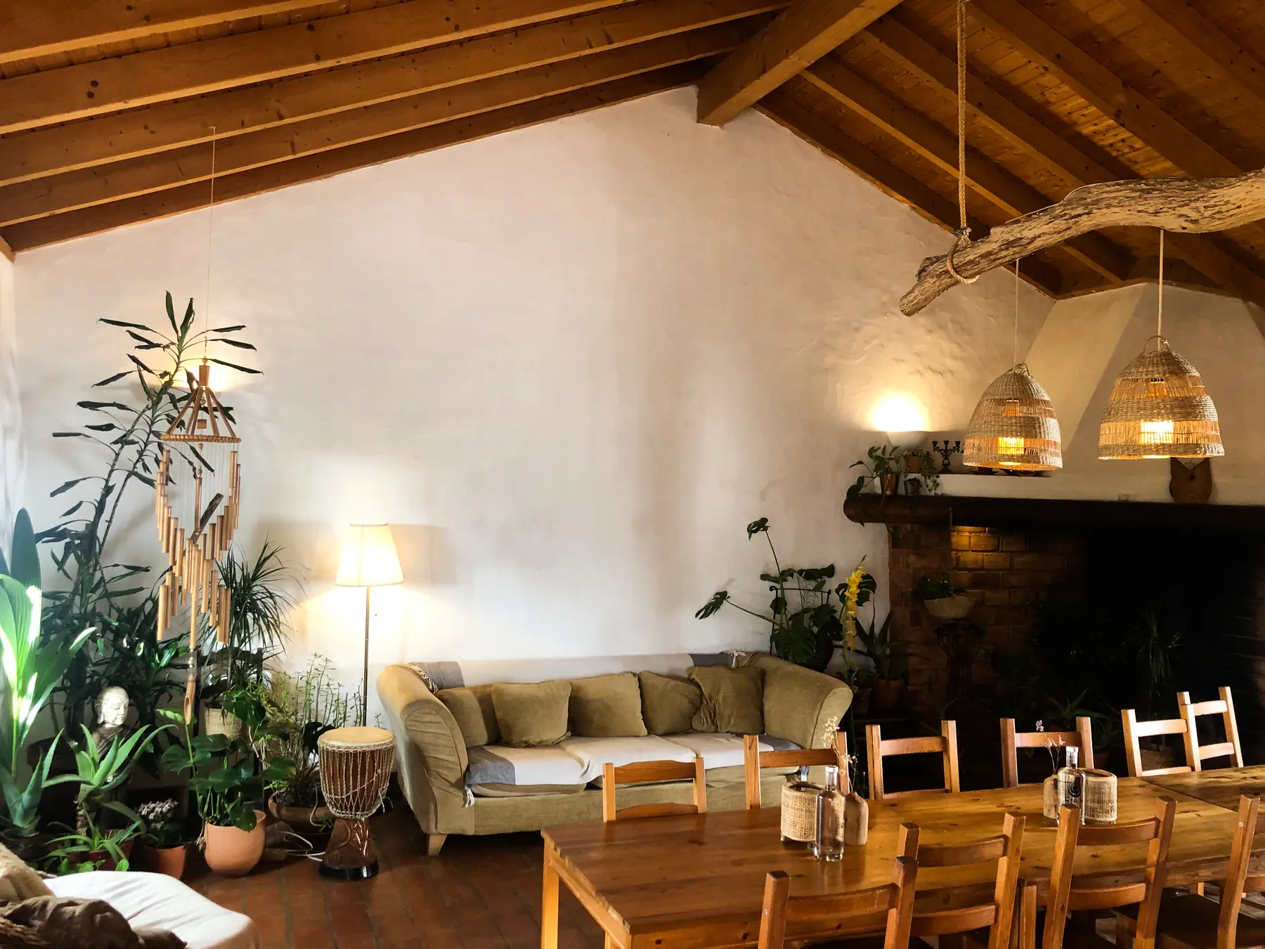 Rustic restaurant and dining space at Monte da Orada